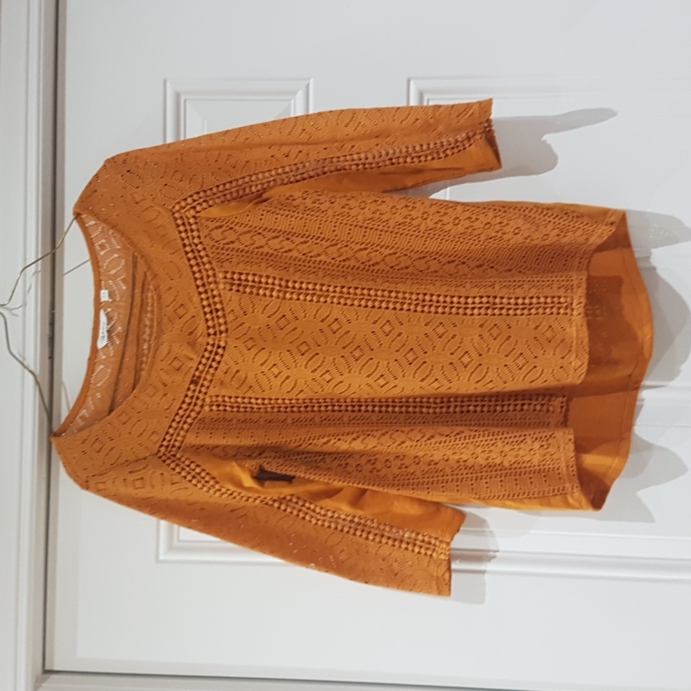 Reitmans mustard top